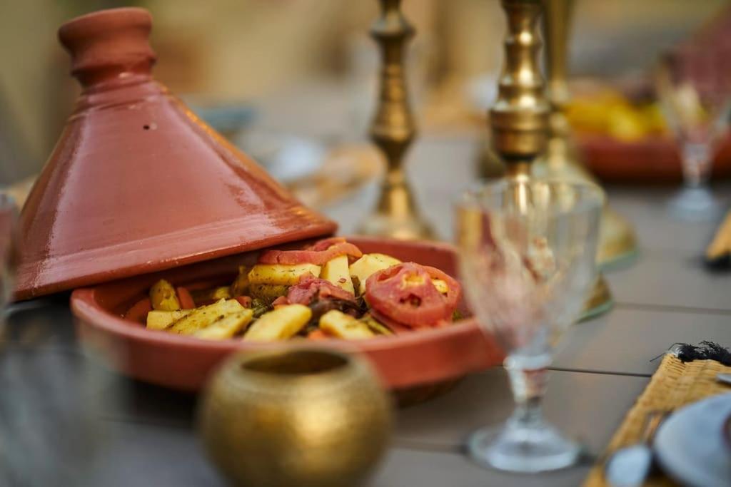 Riad Miloud En Exclusivite 10 P Au Coeur De La Medina Marrakesh Exterior photo